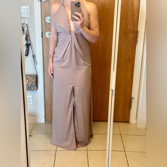 Tobi beautiful blush summer wedding dress - Picture 2 of 4